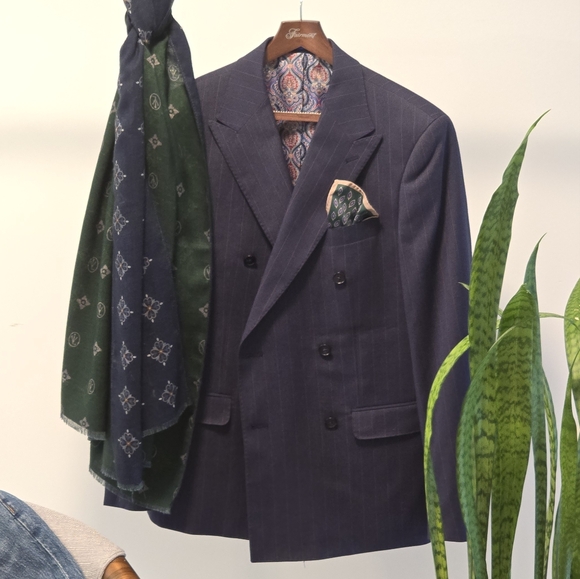 Scarf - Picture 7 of 8